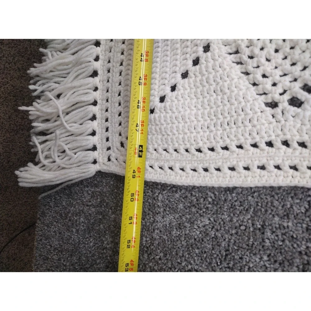 HAND CROCHET AFGHAN BLANKET THROW DAISY GRANNY SQUARES 49